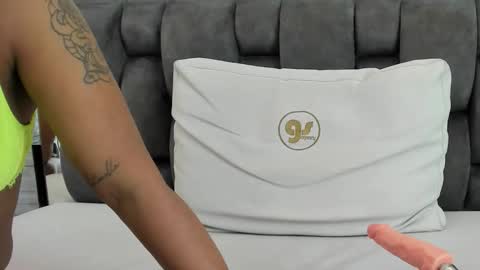 keyla nahir online show from 23, 9, 2025