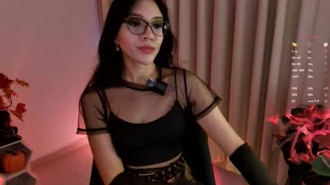 Snapshot of keylamiller1 chatting on 27, 10, 2025 Keyla online show from 27, 10, 2025