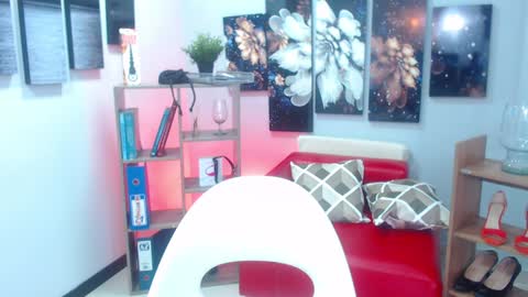 Keyla  online show from 8, 1, 2025