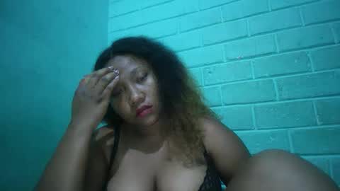 Snapshot of kezia0910 chatting on 28, 11, 2025 kezia0910 online show from 28, 11, 2025