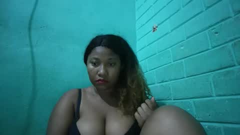 Snapshot of kezia0910 chatting on 2, 12, 2025 kezia0910 online show from 2, 12, 2025