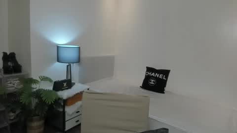 keziakinlley online show from 9, 3, 2026