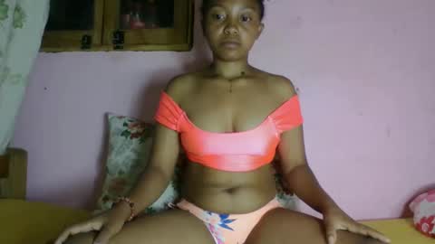 Snapshot of khaissa chatting on 18, 12, 2025 khaissa online show from 18, 12, 2025