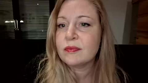 khaleesi0890 online show from 11, 11, 2025