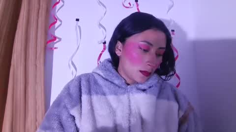 Snapshot of khaleesi_j chatting on 13, 2, 2025 khaleesi_j online show from 13, 2, 2025