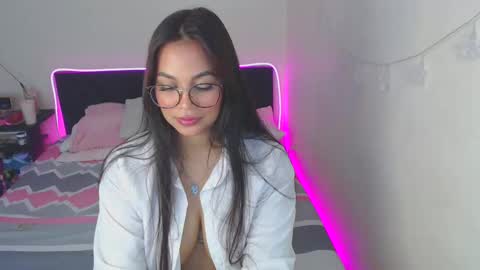 khloe kis06 online show from 5, 10, 2025