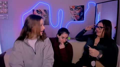 khloebeauty online show from 3, 2, 2026