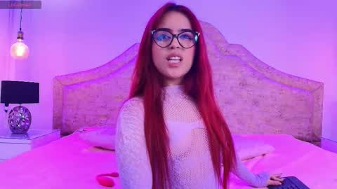 khloejohnson online show from 19, 10, 2025