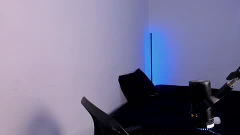 khozler_ online show from 19, 12, 2024