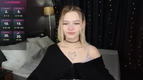 Kiana online show from 21, 12, 2025