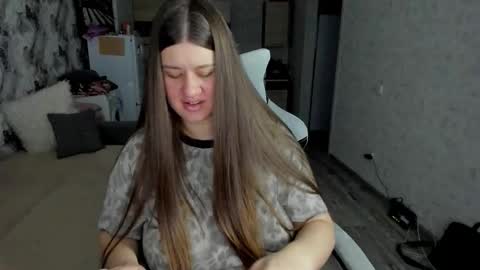 kianna_dior_ online show from 21, 11, 2025