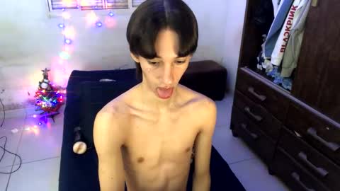 Snapshot of kiantwink chatting on 31, 12, 2024 kiantwink online show from 31, 12, 2024