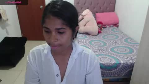 Kiara online show from 5, 3, 2025