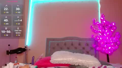 Snapshot of kiarabenedetti_ chatting on 9, 11, 2025 Kiara Benedetti online show from 9, 11, 2025