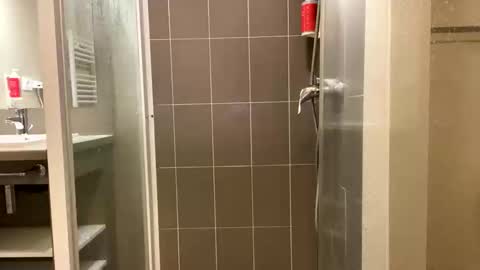 kiarnag online show from 12, 2, 2026