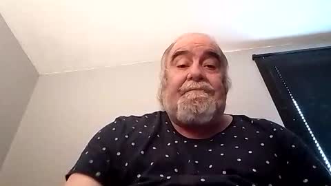 Snapshot of kickinme chatting on 28, 10, 2025 KICKINME online show from 28, 10, 2025