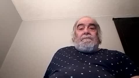 Snapshot of kickinme chatting on 8, 11, 2025 KICKINME online show from 8, 11, 2025