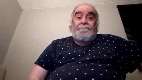 Snapshot of kickinme chatting on 10, 11, 2025 KICKINME online show from 10, 11, 2025