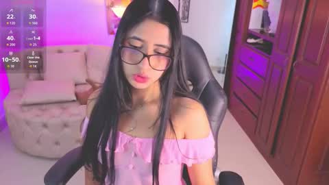 Snapshot of kiim__samanta chatting on 10, 10, 2025 kiim__samanta online show from 10, 10, 2025