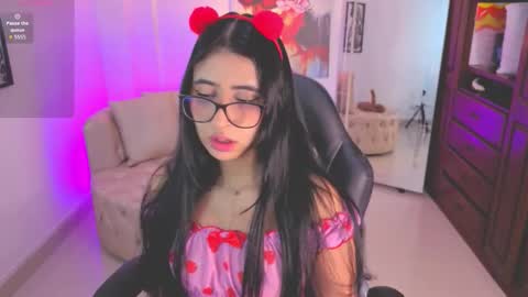 Snapshot of kiim__samanta chatting on 14, 10, 2025 kiim__samanta online show from 14, 10, 2025