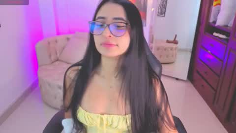 Snapshot of kiim__samanta chatting on 10, 11, 2025 kiim__samanta online show from 10, 11, 2025