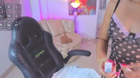 Snapshot of kiim__samanta chatting on 22, 11, 2025 kiim__samanta online show from 22, 11, 2025