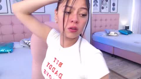 kIKI online show from 21, 10, 2025