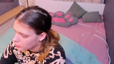 Snapshot of kiki_krash chatting on 15, 3, 2026 Kiki online show from 15, 3, 2026