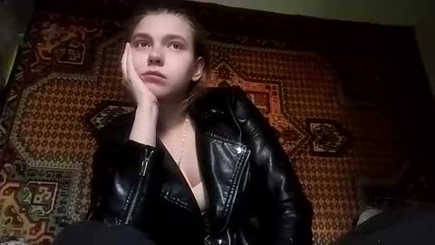 Snapshot of kikibang_ chatting on 18, 11, 2025 kikibang_ online show from 18, 11, 2025