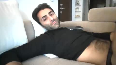 Snapshot of kikkus01 chatting on 14, 11, 2025 kikkus01 online show from 14, 11, 2025