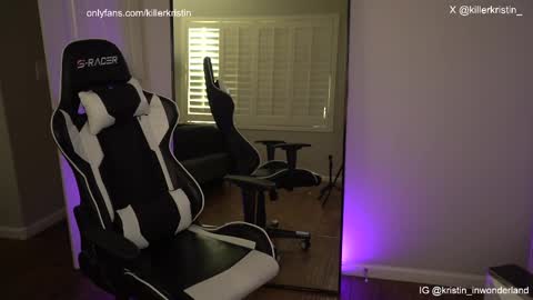 Snapshot of killerkristin_ chatting on 16, 2, 2025 Kristin online show from 16, 2, 2025