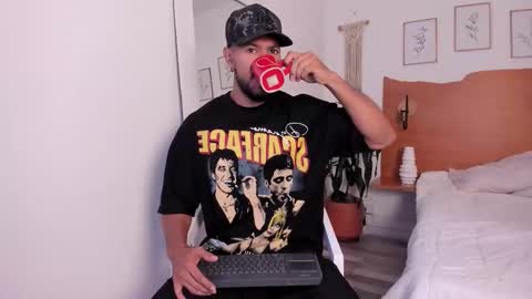 Snapshot of killua_zagarra_ chatting on 16, 10, 2025 Kilua Muscle guy online show from 16, 10, 2025