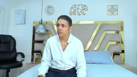 Snapshot of kim69_and_noah chatting on 8, 3, 2026 cherry online show from 8, 3, 2026