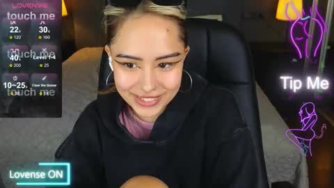 Kim online show from 10, 10, 2025