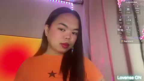 Snapshot of kim_kyile chatting on 19, 11, 2025 KYLIE online show from 19, 11, 2025