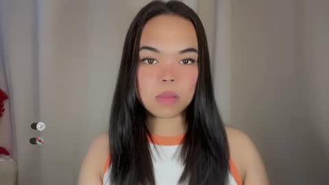 Snapshot of kim_kyile chatting on 26, 11, 2025 KYLIE online show from 26, 11, 2025