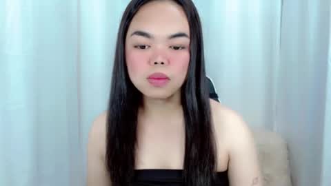 Snapshot of kim_kyile chatting on 5, 1, 2026 KYLIE online show from 5, 1, 2026