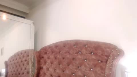 K I M online show from 2, 3, 2025