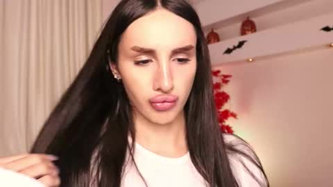 Kim Oberlin online show from 28, 10, 2025