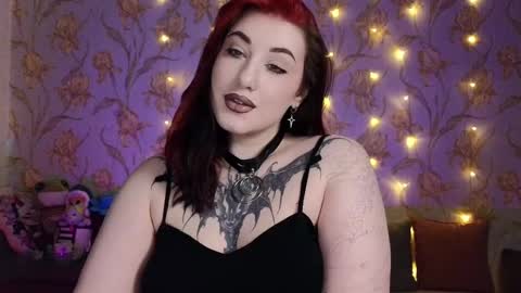 Hi Im Kimberly but u can call me Kim. Turn on ur sound i love to talk and moan online show from 5, 3, 2025
