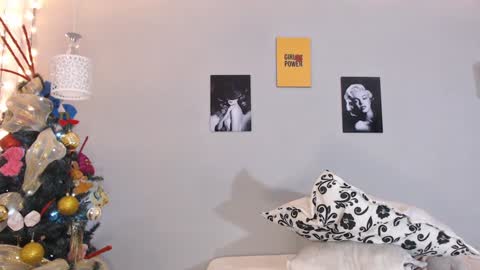 Snapshot of kimandyuk chatting on 19, 12, 2024 Kim  Yuk online show from 19, 12, 2024