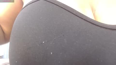 Snapshot of kimara_lion chatting on 19, 12, 2025 kimara lion online show from 19, 12, 2025