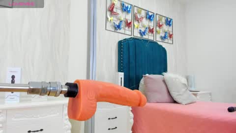 Snapshot of kimberlin_cam chatting on 2, 2, 2025 Kimberlin online show from 2, 2, 2025