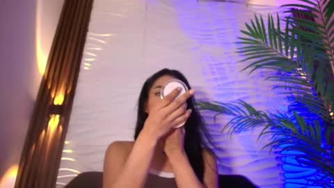 Snapshot of kimberly_gonzalez1 chatting on 4, 11, 2025 kimberly gonzalez online show from 4, 11, 2025