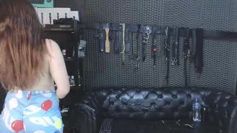  KIMBERLY SWAN  online show from 12, 2, 2026