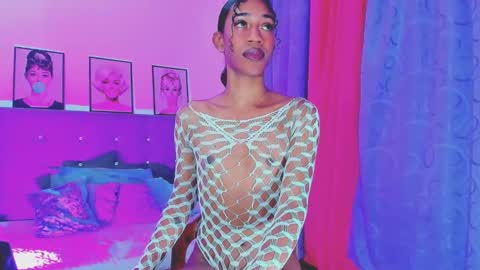 Your Queen KIM online show from 6, 1, 2025