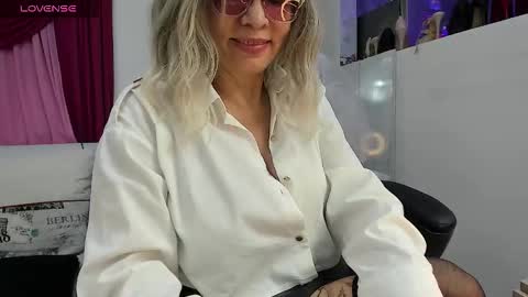 Kimberly online show from 7, 11, 2025