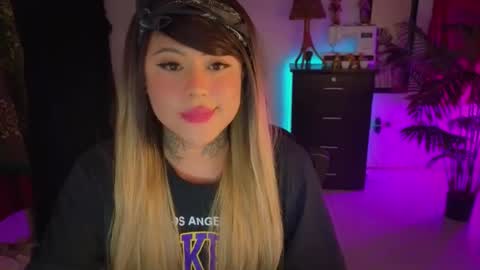 Kimberly Polizzi     online show from 17, 12, 2025