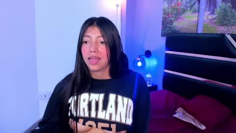 Kimberly Villalobos online show from 13, 2, 2025