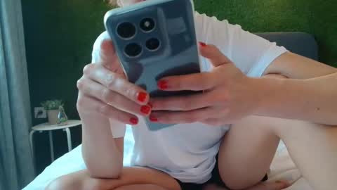 Kim  online show from 3, 2, 2026